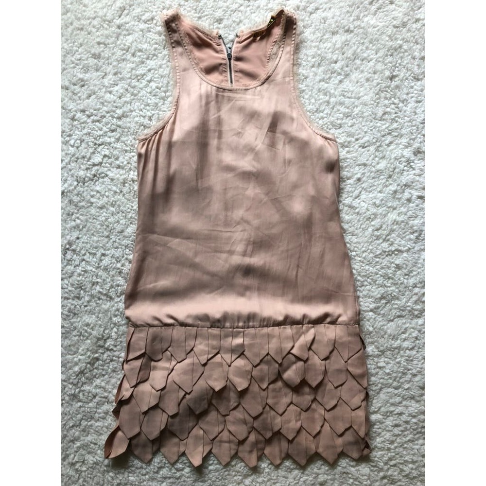 Women's Alice & Olivia Sleeveless Scalloped Mini Dress